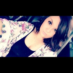 Meet your Posher, Hillary